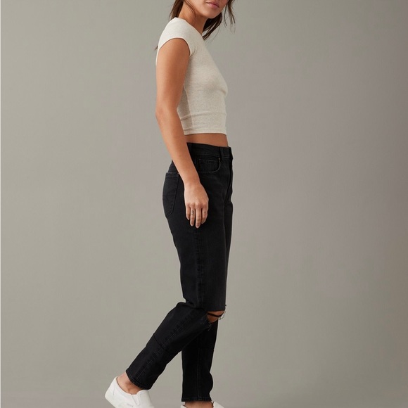 American Eagle Black Mom Jeans Size 2 - Picture 3 of 13